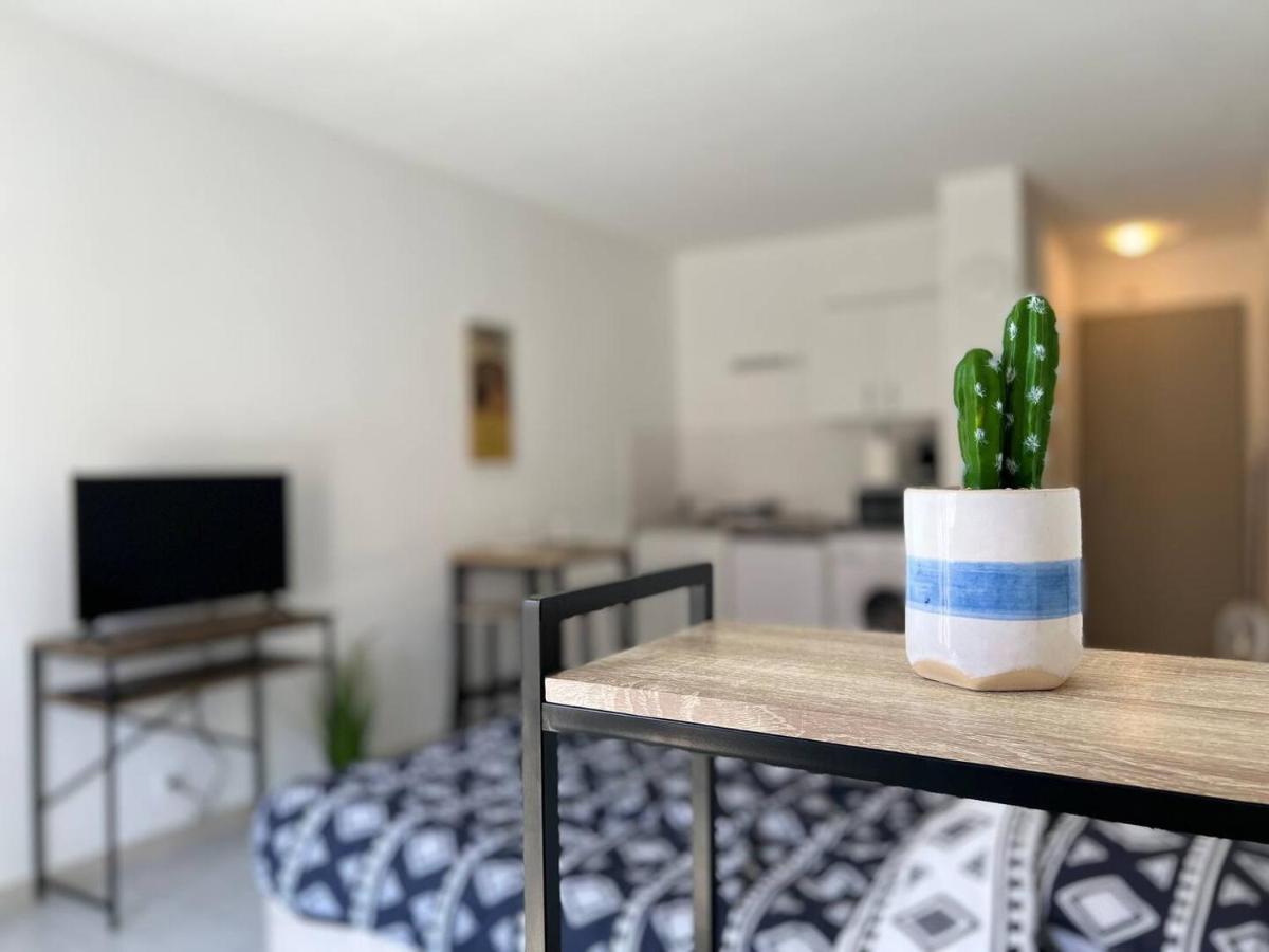 Ferienwohnung Studio Le 2, Free Parking, Free Wifi, Transports Nîmes Exterior foto
