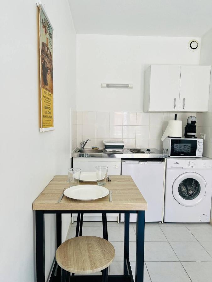 Ferienwohnung Studio Le 2, Free Parking, Free Wifi, Transports Nîmes Exterior foto